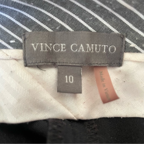 Vince Camuto black pants. Size 10/ Inseam 31”. Pre-worn/ pre-loved condition - Picture 7 of 10